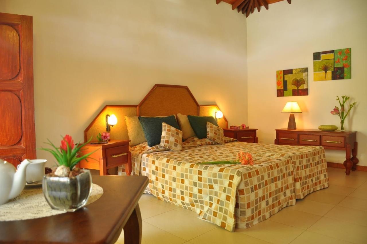 Ayubowan Swiss Lanka Bungalow Resort Бентота Екстер'єр фото