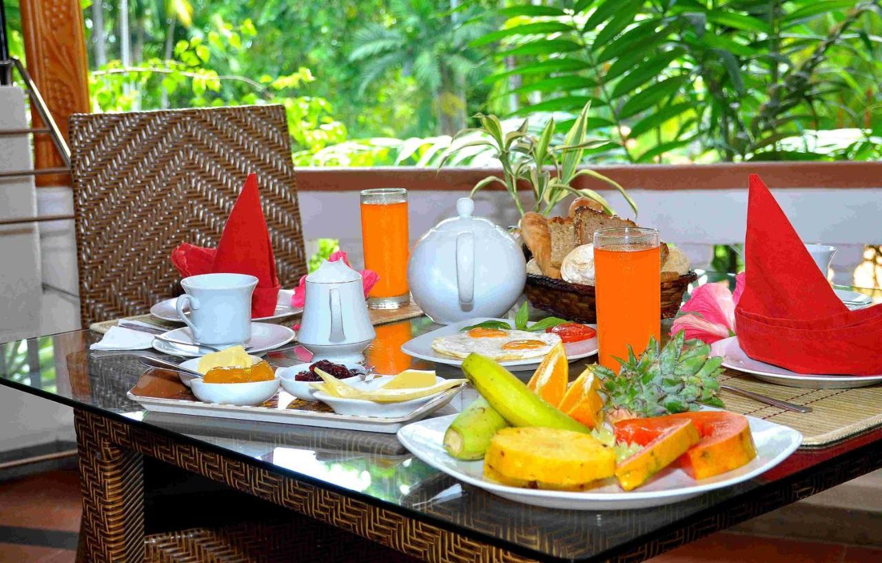 Ayubowan Swiss Lanka Bungalow Resort Бентота Екстер'єр фото