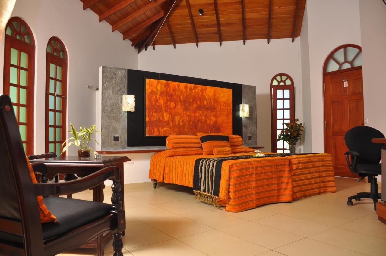 Ayubowan Swiss Lanka Bungalow Resort Бентота Екстер'єр фото