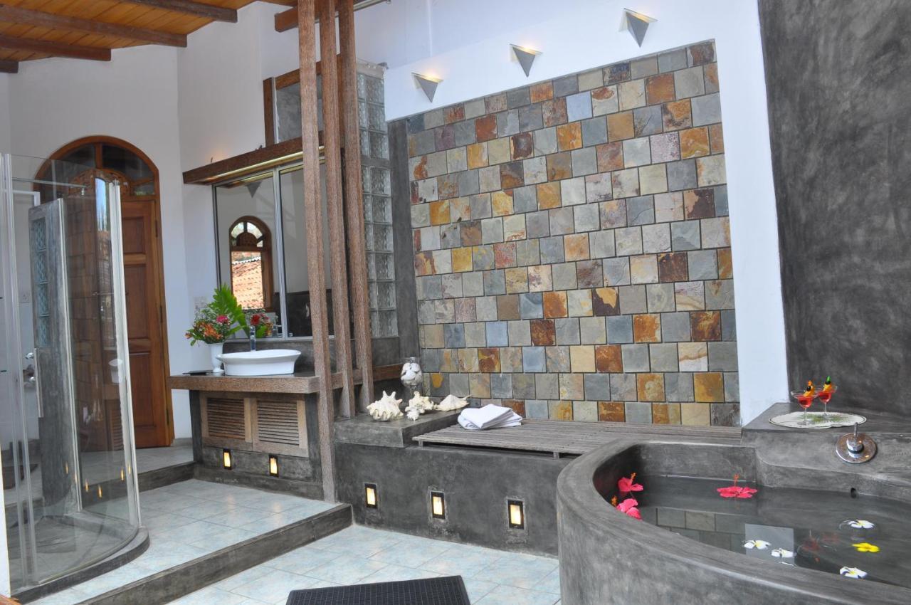 Ayubowan Swiss Lanka Bungalow Resort Бентота Екстер'єр фото